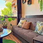 Urban Botanical 2br Apartment Varna