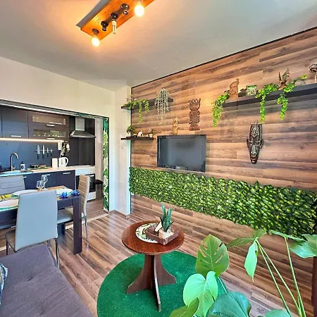 Urban Botanical 2br Apartament *